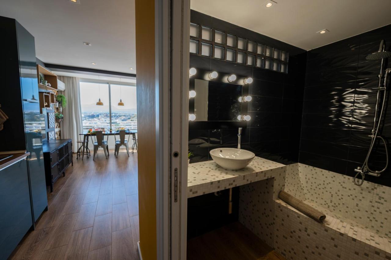 Charming Downtown Skyscrapper Apartment Alicante Exterior photo